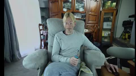 Snapshot of 00jeff31 chatting on January 2026 09:58:02 AM jeff online show from January 2026 09:58:02 AM