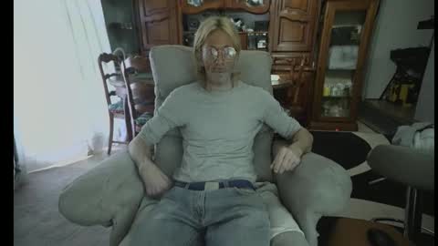 Snapshot of 00jeff31 chatting on February 2026 09:41:01 AM jeff online show from February 2026 09:41:01 AM