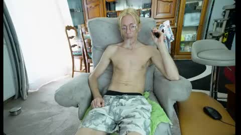 Snapshot of 00jeff31 chatting on June 2026 07:35:02 AM jeff online show from June 2026 07:35:02 AM