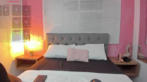 Snapshot of 02andres_ chatting on July 2026 02:04:01 AM ANDRES online show from July 2026 02:04:01 AM