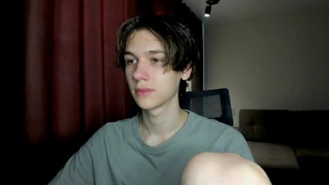 Snapshot of 0verlandd chatting on June 2026 07:33:02 AM Adam online show from June 2026 07:33:02 AM