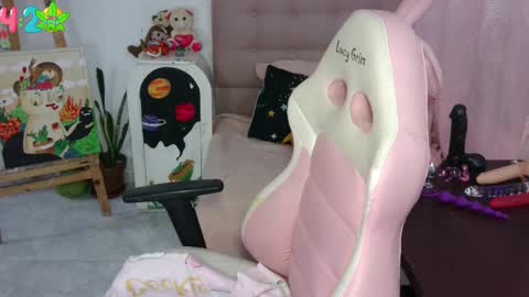 Snapshot of 111lucygrim111 chatting on September 2025 05:24:01 PM 111lucygrim111 online show from September 2025 05:24:01 PM