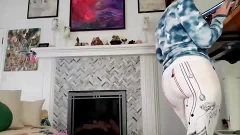 Snapshot of 11willowandjohn11 chatting on February 2025 03:27:02 PM Aurora Willows online show from February 2025 03:27:02 PM