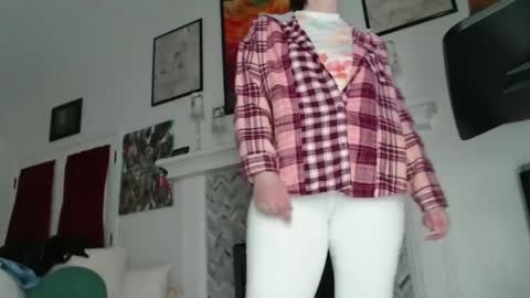 Snapshot of 11willowandjohn11 chatting on February 2025 12:05:02 PM Aurora Willows online show from February 2025 12:05:02 PM