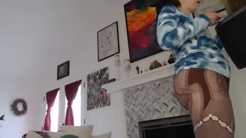 Snapshot of 11willowandjohn11 chatting on March 2025 09:40:02 PM Aurora Willows online show from March 2025 09:40:02 PM