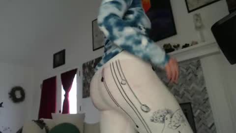 Snapshot of 11willowandjohn11 chatting on March 2025 09:56:01 PM Aurora Willows online show from March 2025 09:56:01 PM