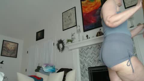 Snapshot of 11willowandjohn11 chatting on November 2025 12:38:01 PM Aurora Willows online show from November 2025 12:38:01 PM