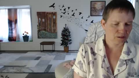 Snapshot of 11willowandjohn11 chatting on November 2025 02:42:02 PM Aurora Willows online show from November 2025 02:42:02 PM