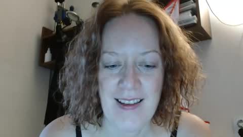 12ennie online show from October 2025 06:03:02 AM