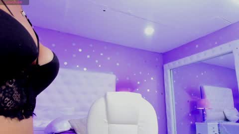 Scarlette  online show from January 2025 10:39:02 AM