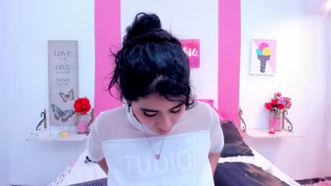 Scarlette  online show from February 2025 09:57:02 AM