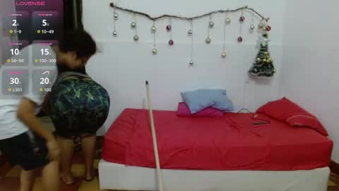 18and45couple online show from December 2025 09:33:02 PM