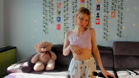 Kira online show from February 2026 05:36:01 AM