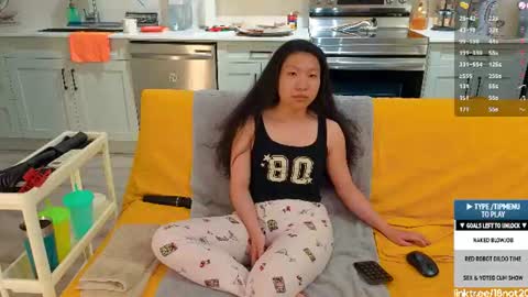 Tong  Ralph online show from July 2026 04:19:01 AM