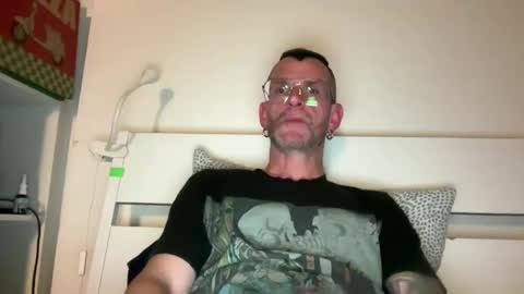 J online show from May 2026 09:46:02 PM