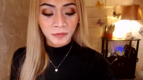 angel online show from December 2025 01:10:02 AM