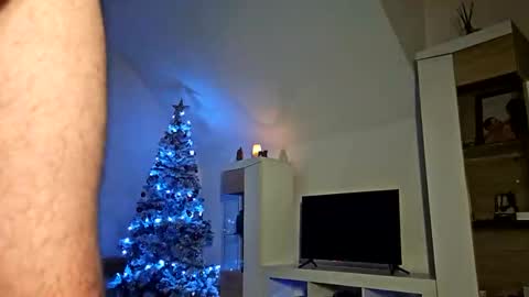 Queen  King online show from January 2025 10:41:02 PM