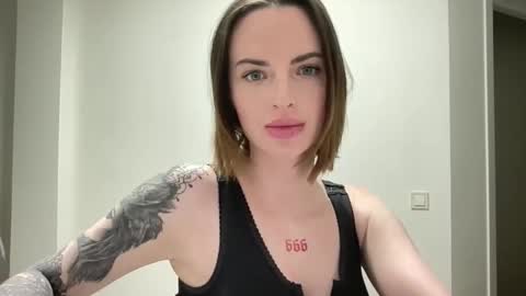 DOVE online show from October 2025 05:33:02 PM