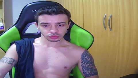 Snapshot of 1good_vibes1 chatting on April 2026 04:35:02 AM 1good_vibes1 online show from April 2026 04:35:02 AM