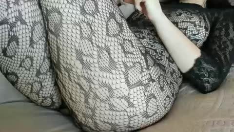 Snapshot of 1lovely1 chatting on January 2025 07:04:01 PM Onna online show from January 2025 07:04:01 PM