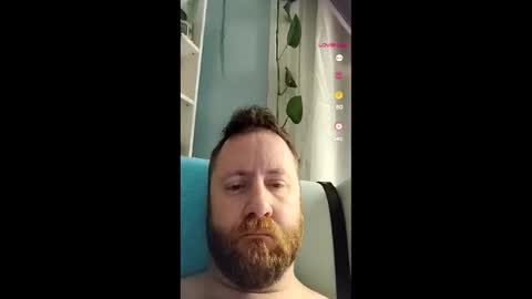 Snapshot of 1machine1guy chatting on March 2026 03:54:01 AM Clay online show from March 2026 03:54:01 AM