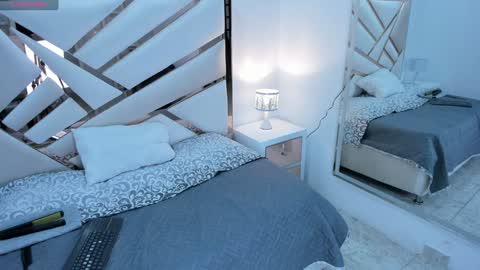 Snapshot of 1naughty_milf chatting on January 2025 11:31:02 AM Luisa online show from January 2025 11:31:02 AM