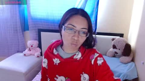 Snapshot of 1sasha_grey__1 chatting on December 2024 06:53:02 PM paola online show from December 2024 06:53:02 PM