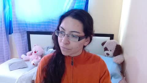 Snapshot of 1sasha_grey__1 chatting on December 2024 09:28:02 PM paola online show from December 2024 09:28:02 PM