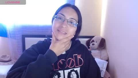 Snapshot of 1sasha_grey__1 chatting on September 2025 10:10:02 PM paola online show from September 2025 10:10:02 PM