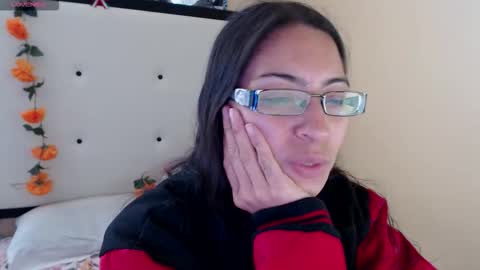 paola online show from March 2026 07:51:02 PM