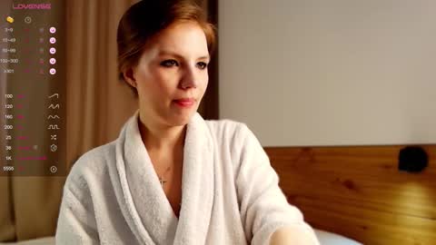 Snapshot of 1slavicdoll chatting on September 2025 01:28:01 AM VICTORIA online show from September 2025 01:28:01 AM