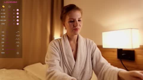 Snapshot of 1slavicdoll chatting on November 2025 01:22:02 AM VICTORIA online show from November 2025 01:22:02 AM