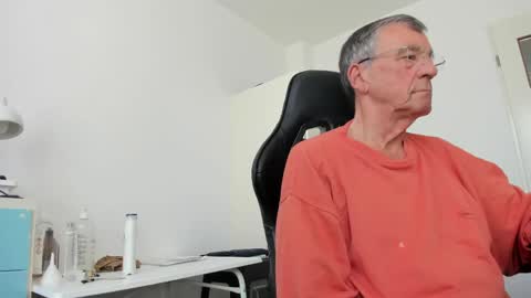 Henk online show from April 2026 11:59:01 AM