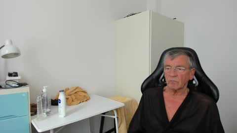 Henk online show from May 2026 11:06:02 AM
