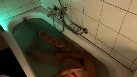 Snapshot of 2025rob chatting on October 2025 06:35:02 PM 2025rob online show from October 2025 06:35:02 PM