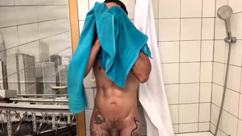 Snapshot of 2025rob chatting on November 2025 05:24:01 PM 2025rob online show from November 2025 05:24:01 PM