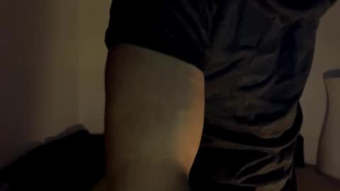 Snapshot of 2025rob chatting on November 2025 03:45:01 PM 2025rob online show from November 2025 03:45:01 PM