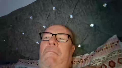 Snapshot of 211scudder chatting on December 2025 09:40:01 AM 211skoosh online show from December 2025 09:40:01 AM