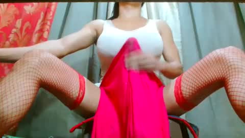 Snapshot of 21cmmusclecockts chatting on January 2025 12:05:02 AM mharjorie online show from January 2025 12:05:02 AM