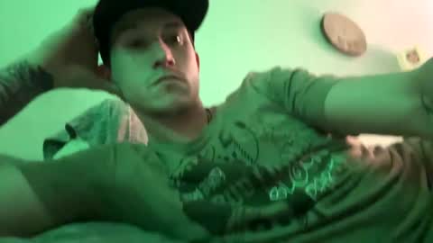 Snapshot of 21yearsy0ung9icheshung chatting on January 2025 06:42:01 AM AlecurClit online show from January 2025 06:42:01 AM