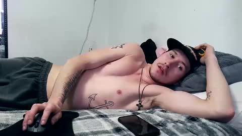 Snapshot of 21yearsy0ung9icheshung chatting on February 2025 11:04:02 PM AlecurClit online show from February 2025 11:04:02 PM