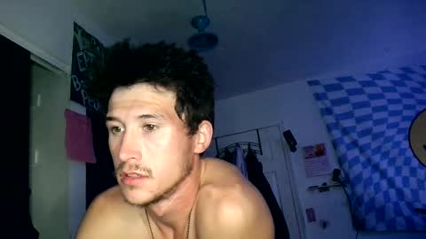 Snapshot of 21yearsy0ung9icheshung chatting on September 2025 12:00:02 AM AlecurClit online show from September 2025 12:00:02 AM