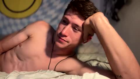 Snapshot of 21yearsy0ung9icheshung chatting on November 2025 04:54:01 PM AlecurClit online show from November 2025 04:54:01 PM