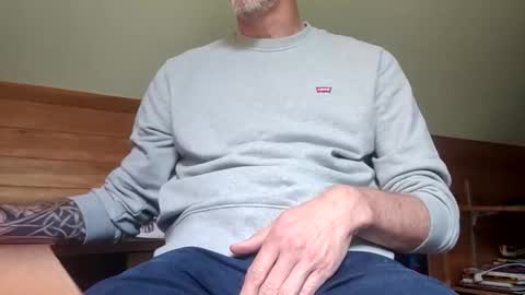 Snapshot of 22_acacia_avenue chatting on May 2026 12:44:02 PM 22_acacia_avenue online show from May 2026 12:44:02 PM