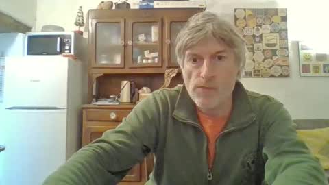 22esserre online show from October 2025 01:02:02 PM