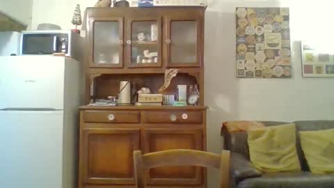 22esserre online show from October 2025 03:02:01 PM