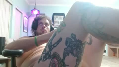 Snapshot of 2dirtyhillbillies chatting on March 2026 01:02:02 AM ThrillBilly online show from March 2026 01:02:02 AM