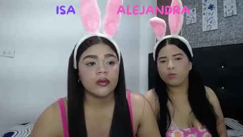 2moons_full_of_love online show from January 2026 06:38:02 AM