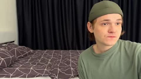 Snapshot of 2nc_ chatting on September 2025 11:10:01 AM Eleot online show from September 2025 11:10:01 AM