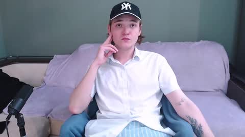 Snapshot of 2nc_ chatting on September 2025 03:01:02 PM Eleot online show from September 2025 03:01:02 PM